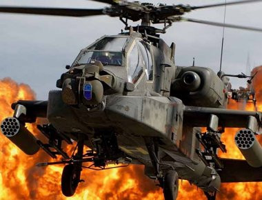 Βίντεο: Τα επιθετικά ελικόπτερα AH-64 Apache σε δράση